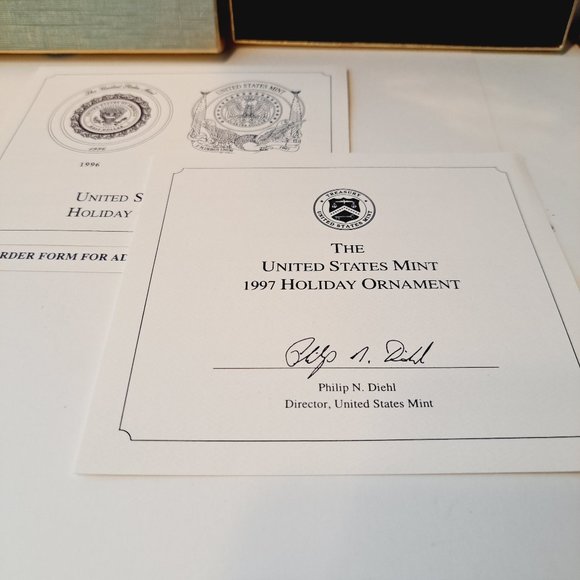 United States Mint 1997 Holiday Ornament Eagle and Flag The Washington Quarter - Picture 4 of 6